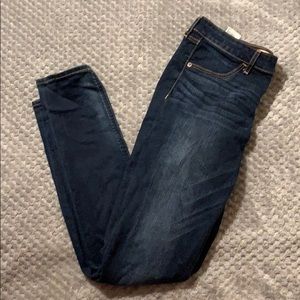 Abercrombie & Fitch dark wash skinny jeans